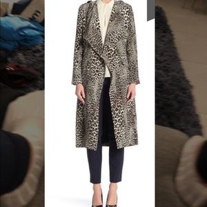 Badgley Mischka
Leopard Patterned Trench